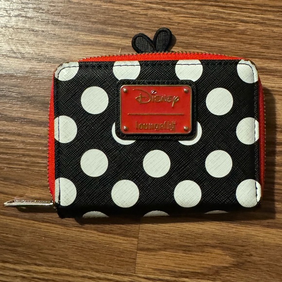Loungefly Minnie Mouse wallet - Picture 2 of 5